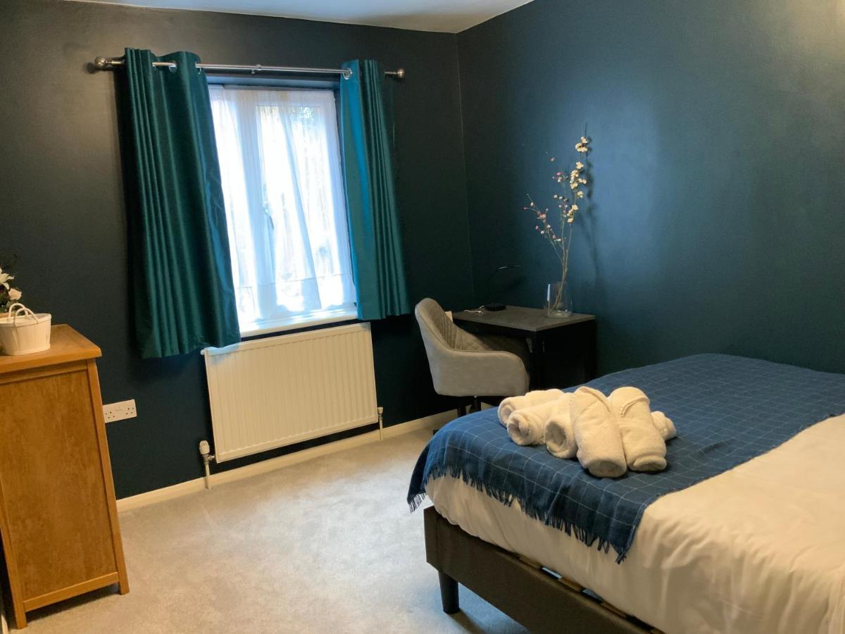 2 Bedroom Apartment Near Southfields Лондон Экстерьер фото