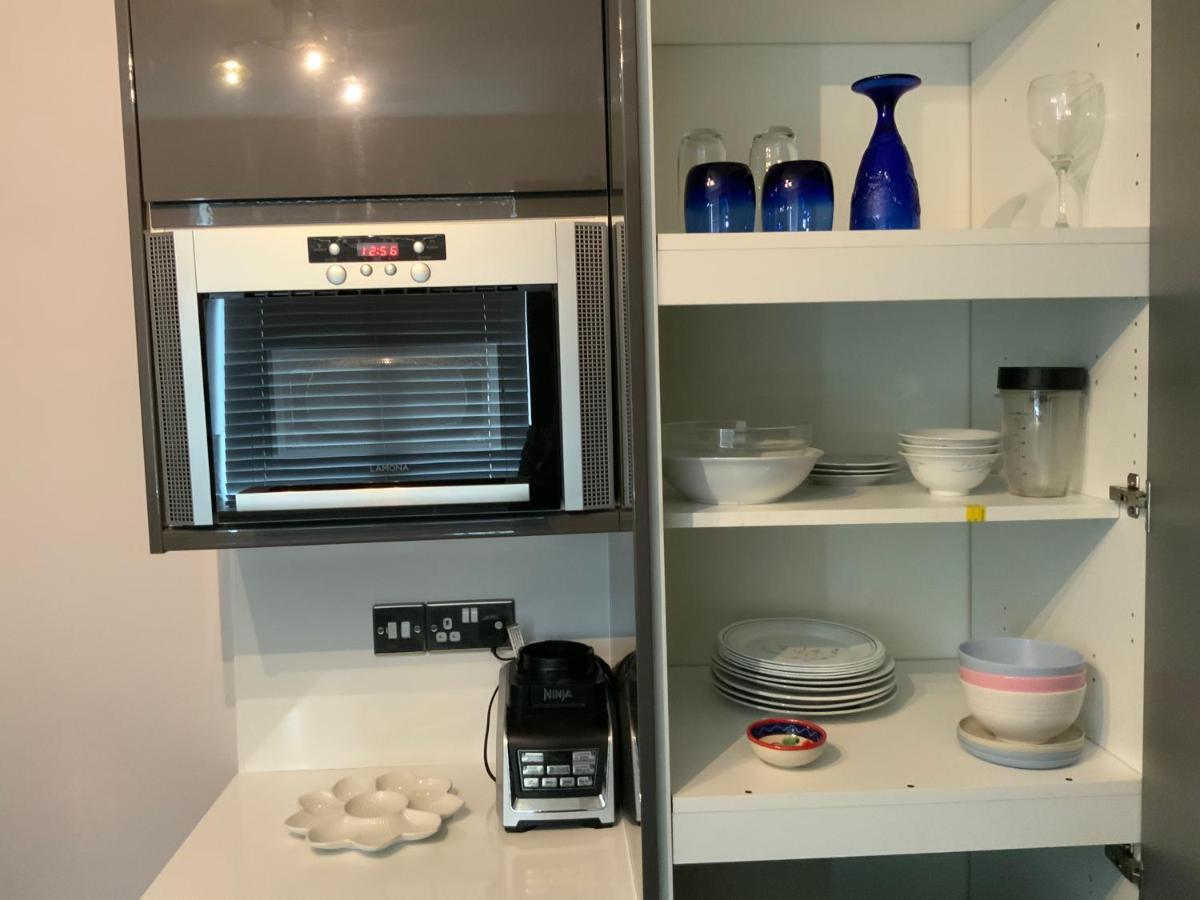2 Bedroom Apartment Near Southfields Лондон Экстерьер фото